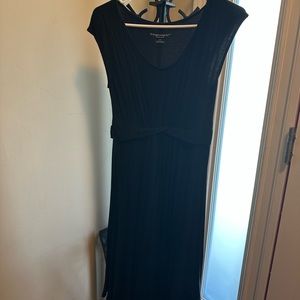 Liz Lange maternity size small